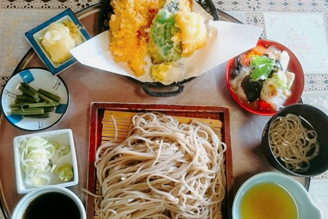 こづゆなど季節の一品がうれしい。蕎麦の聖地「山都」で絶品天ぷら蕎麦を食べる！