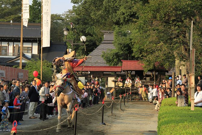 10月の第2週は、古殿八幡神社に800年続く伝統の神事「流鏑馬」を観に行こう！