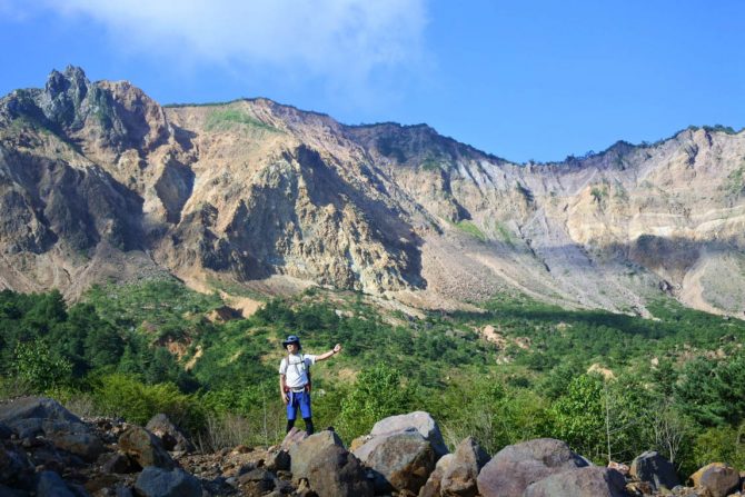 130年前の噴火跡をたどる迫力の登山、福島の名峰「磐梯山」裏の顔に迫る